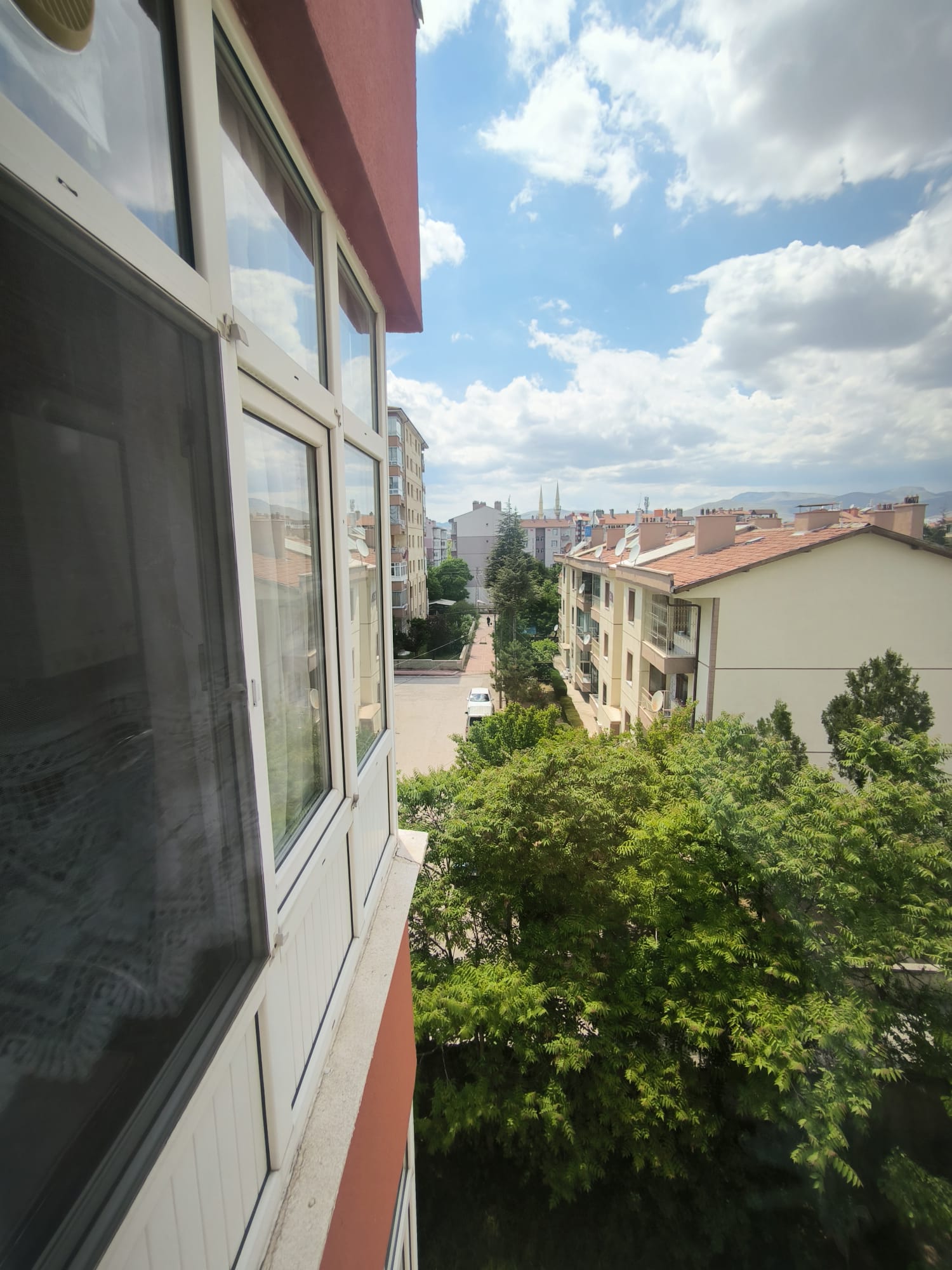 ŞEYH ŞAMİL MAHALLESİN DE SATILIK 3+1 BAKIM LI DAİRE
